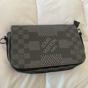 Super cute purse - unisex